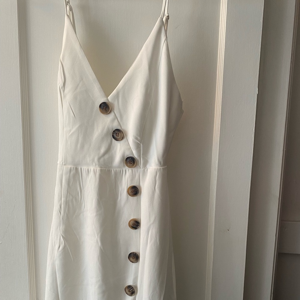 Medium white dress